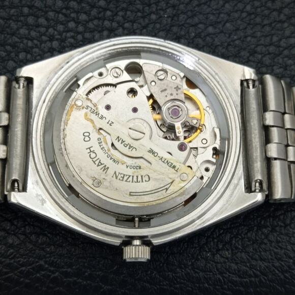 Vintage 1992 Citizen Automatic Mens Silver Watch W/daydate & Gold accents - Picture 9 of 10